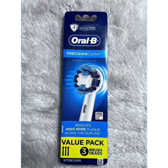 Oral B Precision Clean 3 tooth brush  New - Picture 1 of 2